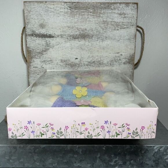 In Full Bloom Easter Gnomes Decorative Garland For Tables, Stairways 72" Long - Picture 5 of 12